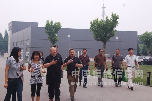 �Ϻ���Э�쵼Я���ʸ����Ӳ������Ÿ��Ļ���������