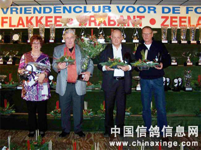 ���ھ�֮ҹ�����������������泤����(ͼ)