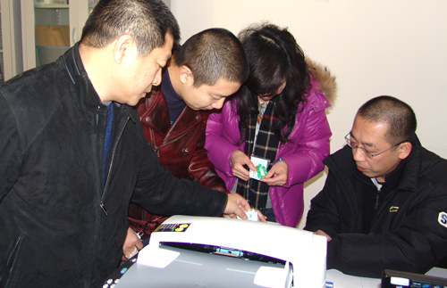 ��ӥ����4500ö�㻷��������(ͼ)