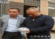 ���ݻ�ͷ�رȣ�һ�˰������Ǿ�