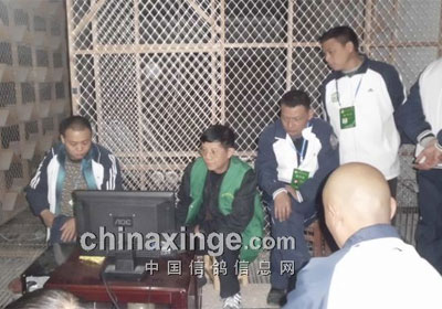 �ɶ������������Ļ�������¯(ͼ)