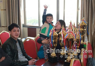 ��Ϫ���к�г�������������ʻ���(ͼ)