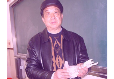 ר�ã��Ϻ�������Ʒϵ��ʦ������(ͼ)