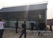 �������ڸ��Ѿۻ���ˮ��(ͼ)