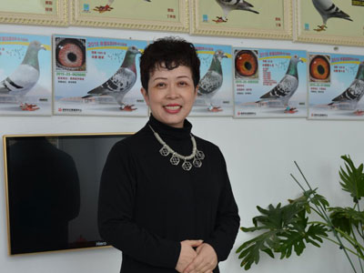 ר�ý��ϲ�Ů��һһ(ͼ)