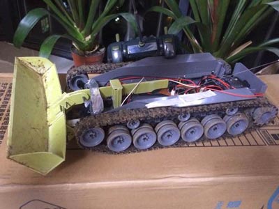 ţ�����Ƶ���ң�ز��೵(ͼ)