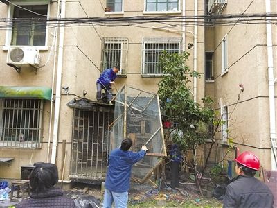 �����˶���ʼ���Ϻ��������Ϻ�����