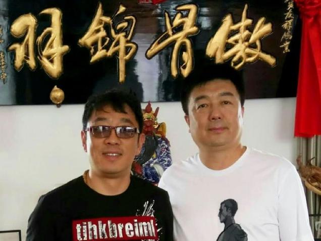 �����������ǳ���������ǰ�أ�һ·������һ·�ջ�