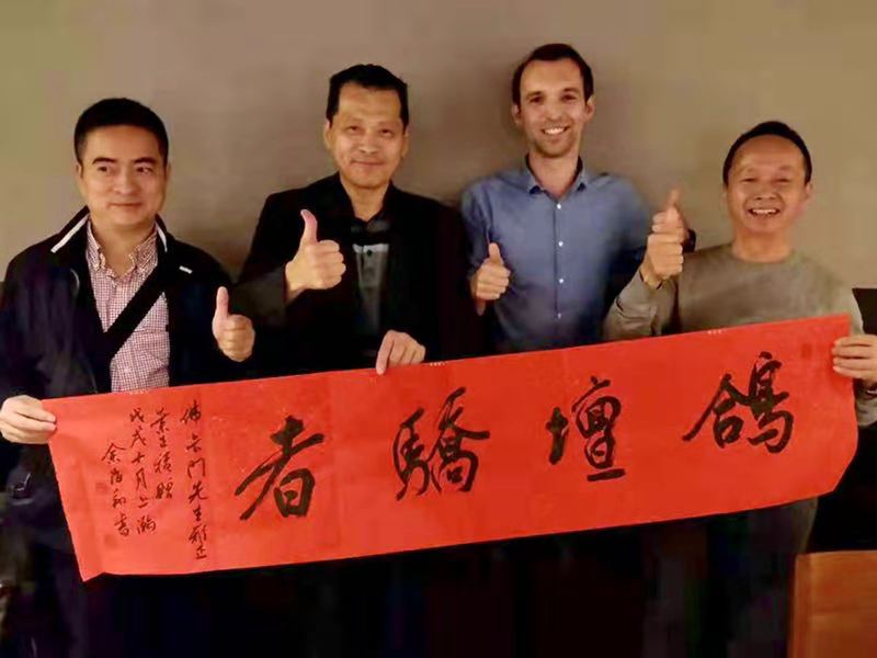 ����̨������