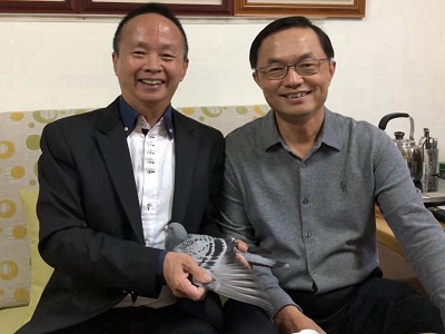 ����̨������֮�����һ��̳����������