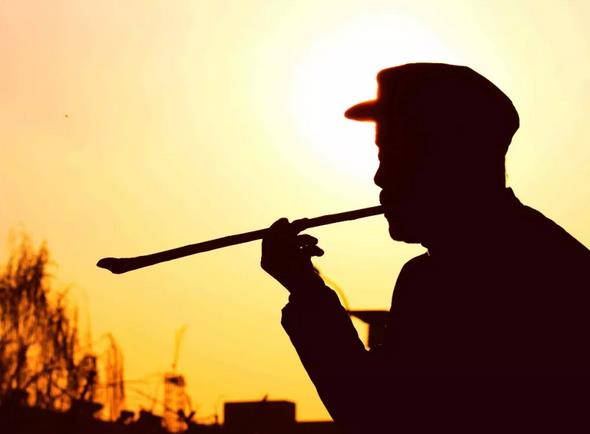 �����Ѯ�������Ͻ� һ��δȢ�������