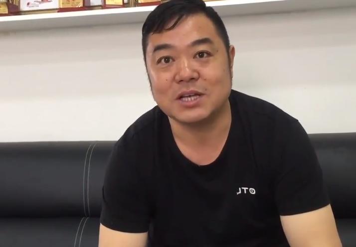 初中毕业开始养鸽  江苏万洪军的赛鸽故事  