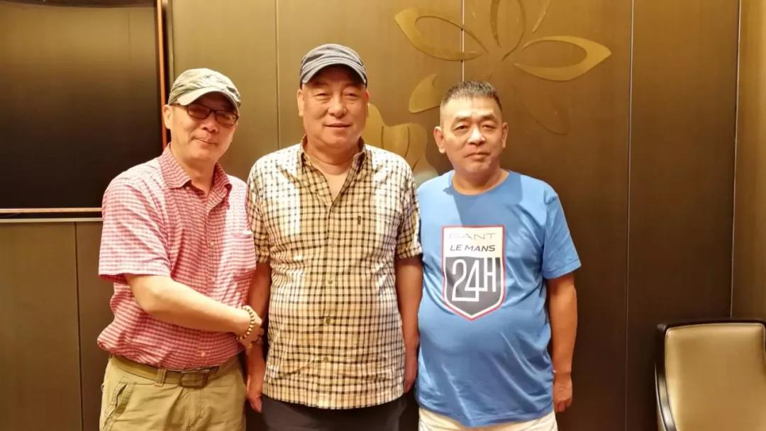 �Ϻ�����������ƽ �ڹ�����ҡ�����