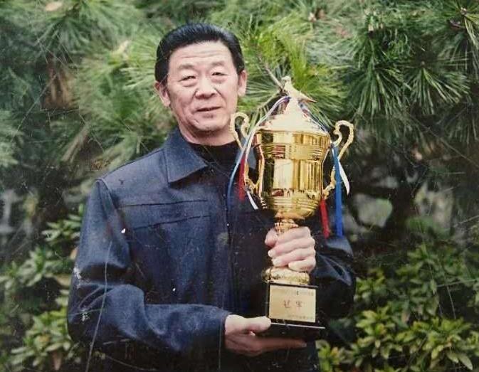 Ѧ���׵ĳ�Զ��֮·(��)���ָ뼰��������