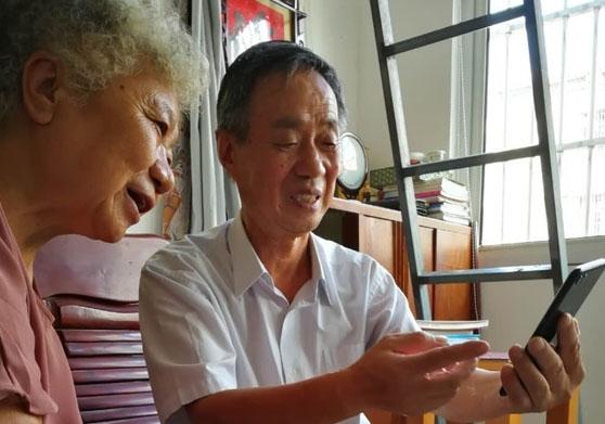 78���ϸ�����־������ΰ��һ����