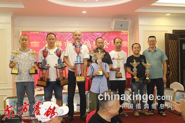 �ļ�����ǵ��У�ʯʨ�׽조ʨ���������ظ����佱���