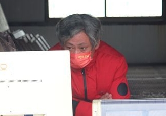 �������ݹ�������ھ�����