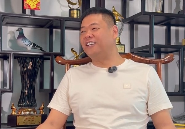 鸡窝里飞出金凤凰！跃进鸽舍：四年斩获五个鸽王冠军